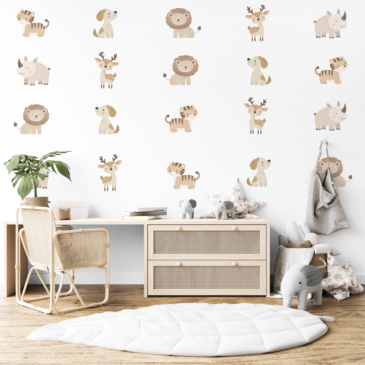 Safari Animal Wall Decals Nursery Wall Stickers Jungle Animal Decals Baby Safari Nursery Decor Peel and Stick Wall Stickers