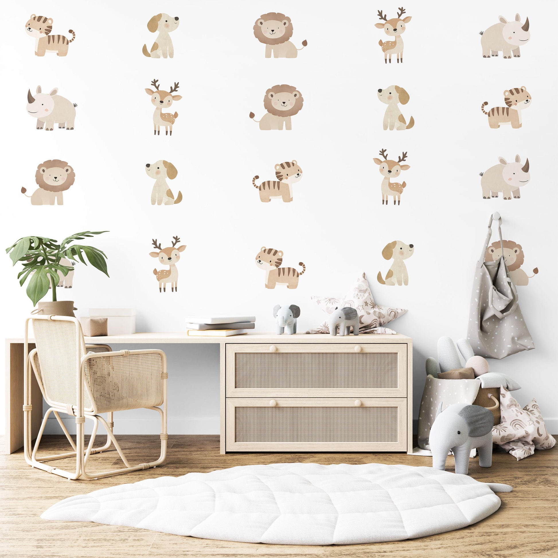Safari Animal Wall Decals Nursery Wall Stickers Jungle Animal Decals Baby Safari Nursery Decor Peel and Stick Wall Stickers